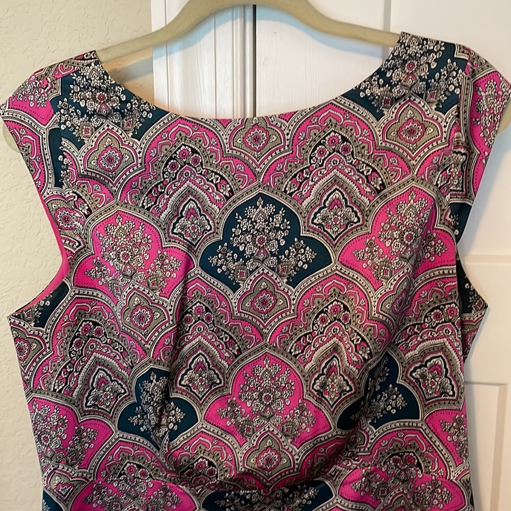 Dress - Picture 2 of 4